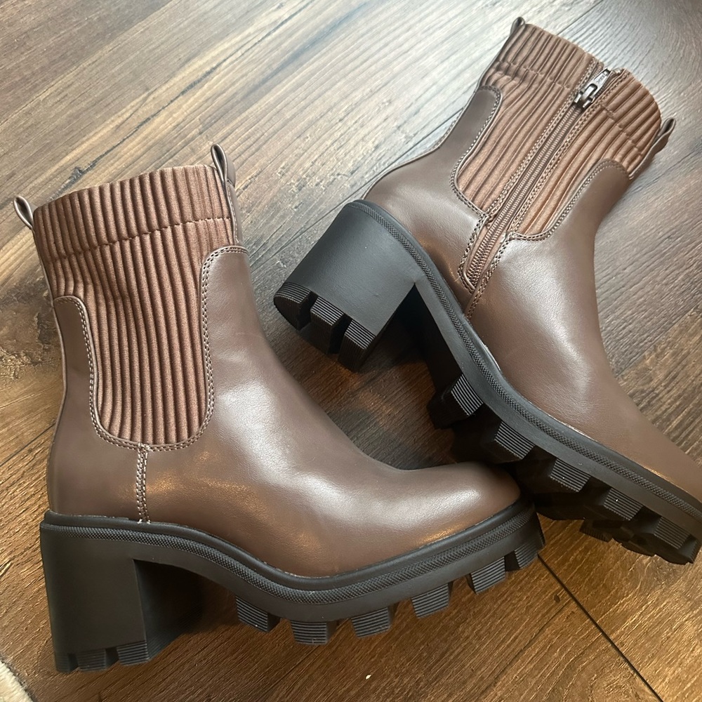 Brown Boots!